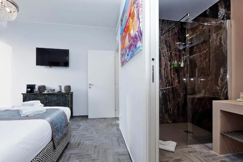 Della Croce Rooms Roma